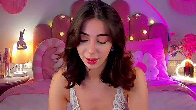 ElsaYoung online show from January 8, 8:22 pm