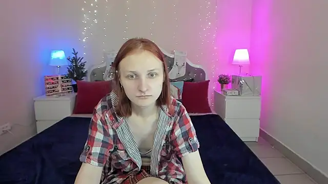 Snapshot of SallyFishery chatting on December 21, 1:47 am SallyFishery online show from December 21, 1:47 am