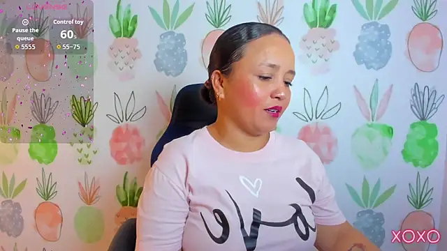 Snapshot of linda_rios_ chatting on November 7, 7:14 pm linda rios online show from November 7, 7:14 pm