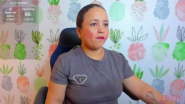 Snapshot of linda_rios_ chatting on November 20, 7:24 pm linda rios online show from November 20, 7:24 pm