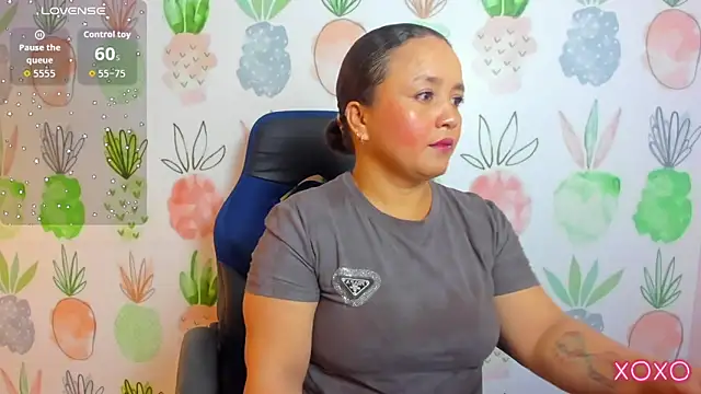 Snapshot of linda_rios_ chatting on November 25, 7:03 pm linda rios online show from November 25, 7:03 pm