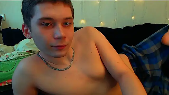 Snapshot of __sugarrebit chatting on December 19, 8:23 am   sugarrebit online show from December 19, 8:23 am