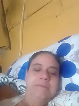 Snapshot of sasi_luna chatting on October 3, 10:45 am sasi luna online show from October 3, 10:45 am