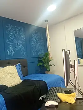 Snapshot of sasi_luna chatting on October 21, 1:56 pm sasi luna online show from October 21, 1:56 pm