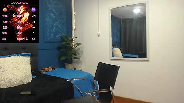 Snapshot of sasi_luna chatting on November 8, 8:18 pm sasi luna online show from November 8, 8:18 pm