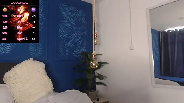 Snapshot of sasi_luna chatting on November 9, 12:58 pm sasi luna online show from November 9, 12:58 pm