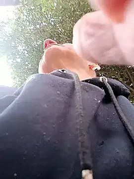 Snapshot of sasi_luna chatting on November 14, 1:21 pm sasi luna online show from November 14, 1:21 pm