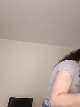 sasi luna online show from January 6, 1:48 pm