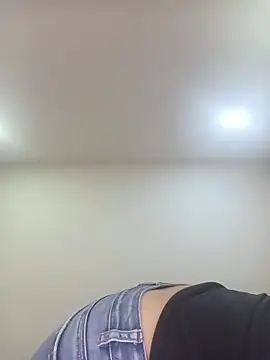 sasi luna online show from February 25, 1:21 pm