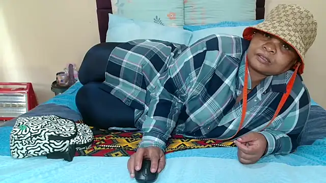 Bbw255 online show from December 4, 12:47 pm