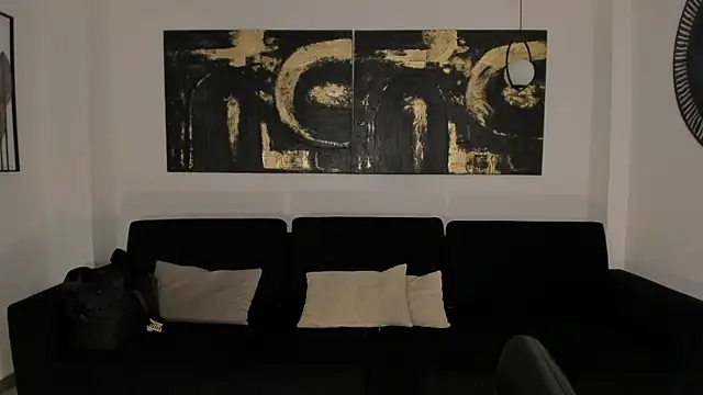 MiaFarrell  online show from March 30, 11:22 am