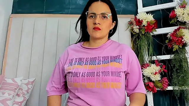 Snapshot of africa_holmes chatting on October 8, 1:58 am africa holmes online show from October 8, 1:58 am