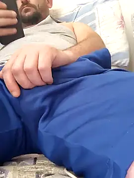 Snapshot of mertBy chatting on January 19, 7:04 am mertBy online show from January 19, 7:04 am