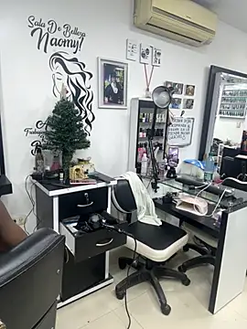 Snapshot of Naticol1 chatting on December 1, 9:42 pm Naticol1 online show from December 1, 9:42 pm