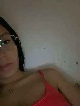 Snapshot of gabrielly27891 chatting on January 15, 12:51 am gabrielly27891 online show from January 15, 12:51 am