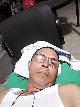 Alex011277 online show from December 23, 4:21 am