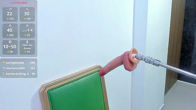 Snapshot of violett_collins_ chatting on January 19, 1:53 am violett collins online show from January 19, 1:53 am