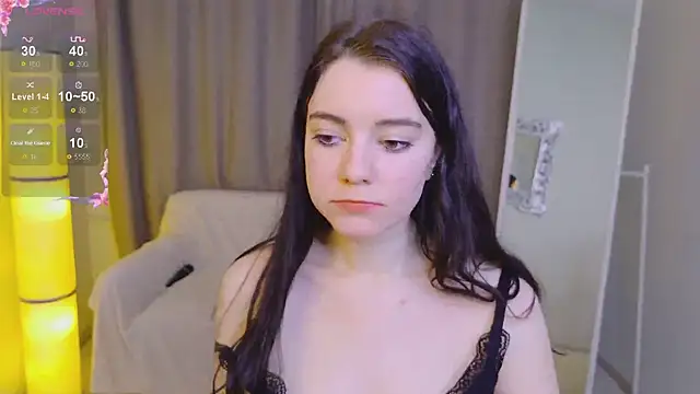 Snapshot of Lana__Cute_ chatting on March 9, 6:43 pm Lana Cute online show from March 9, 6:43 pm