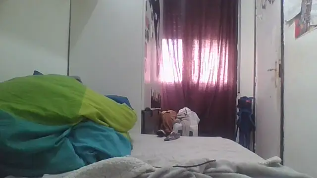 Snapshot of lunaxxxtreme chatting on February 10, 1:01 pm lunaxxxtreme online show from February 10, 1:01 pm