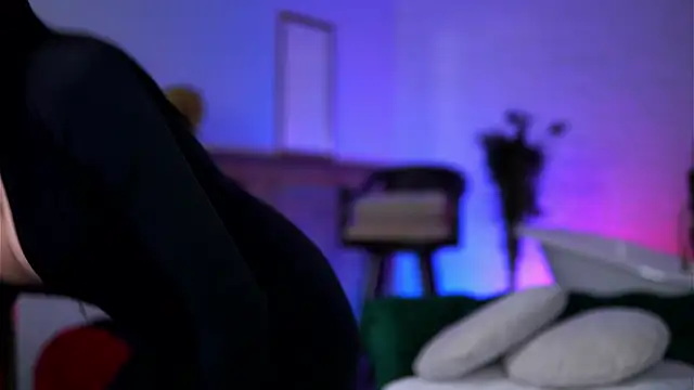 Jenna Day online show from February 1, 6:56 am