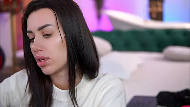 Jenna Day online show from February 22, 8:35 am