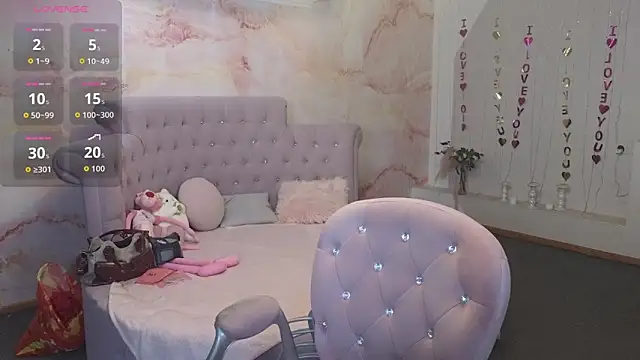 Snapshot of Penelope_Pinky chatting on November 14, 10:36 am Penelope Pinky online show from November 14, 10:36 am