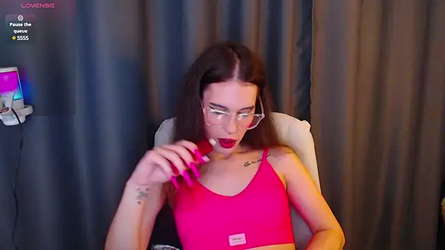 Snapshot of Cassie_Bae chatting on March 6, 7:43 pm Cassie Bae online show from March 6, 7:43 pm