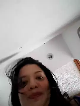 Snapshot of milufontier chatting on January 14, 7:32 pm milufontier online show from January 14, 7:32 pm