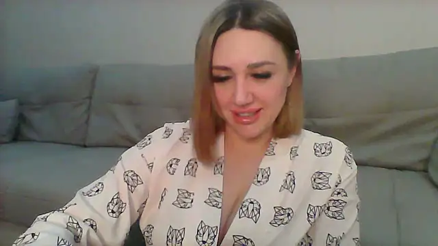 Snapshot of VickyLove047 chatting on January 18, 8:51 pm VickyLove047 online show from January 18, 8:51 pm