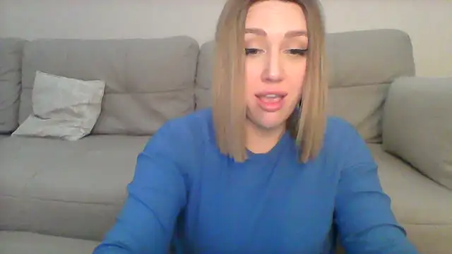 Snapshot of VickyLove047 chatting on February 14, 8:37 pm VickyLove047 online show from February 14, 8:37 pm