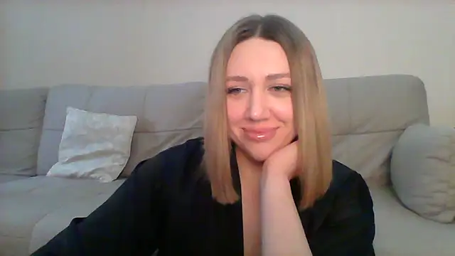 Snapshot of VickyLove047 chatting on March 3, 7:54 am VickyLove047 online show from March 3, 7:54 am