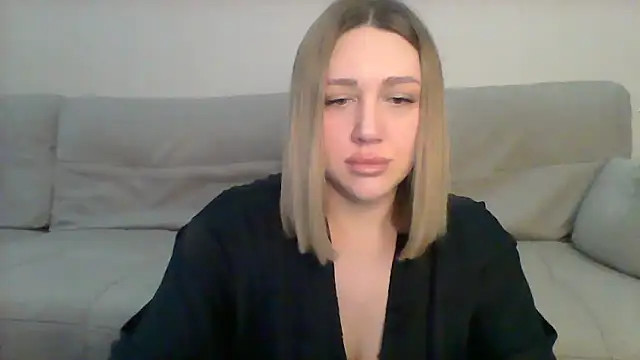 Snapshot of VickyLove047 chatting on March 12, 8:30 am VickyLove047 online show from March 12, 8:30 am