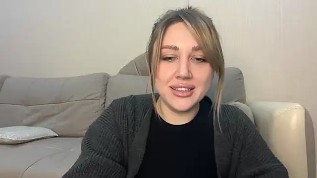 Snapshot of VickyLove047 chatting on December 5, 8:05 pm VickyLove047 online show from December 5, 8:05 pm