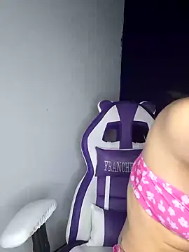 Snapshot of franchezkavegaaa chatting on January 23, 11:48 am franchezkavegaaa online show from January 23, 11:48 am