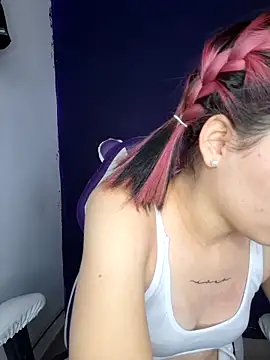 Snapshot of franchezkavegaaa chatting on February 5, 5:42 pm franchezkavegaaa online show from February 5, 5:42 pm