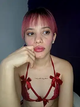 Snapshot of franchezkavegaaa chatting on February 8, 6:01 pm franchezkavegaaa online show from February 8, 6:01 pm