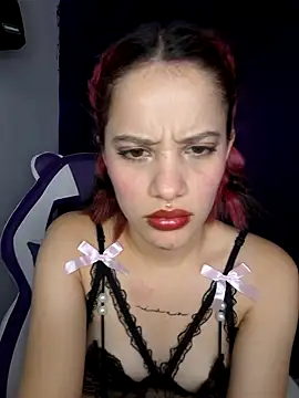 Snapshot of franchezkavegaaa chatting on February 10, 2:37 pm franchezkavegaaa online show from February 10, 2:37 pm