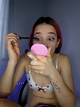 Snapshot of franchezkavegaaa chatting on February 27, 11:31 am franchezkavegaaa online show from February 27, 11:31 am