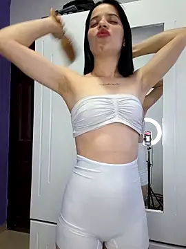 Snapshot of franchezkavegaaa chatting on March 21, 2:07 pm franchezkavegaaa online show from March 21, 2:07 pm