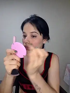 Snapshot of franchezkavegaaa chatting on September 13, 12:05 pm franchezkavegaaa online show from September 13, 12:05 pm