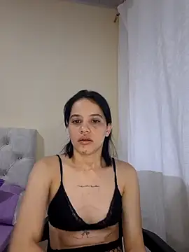 Snapshot of franchezkavegaaa chatting on October 7, 12:02 pm franchezkavegaaa online show from October 7, 12:02 pm