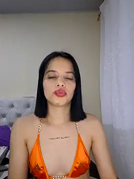 Snapshot of franchezkavegaaa chatting on October 14, 12:06 pm franchezkavegaaa online show from October 14, 12:06 pm