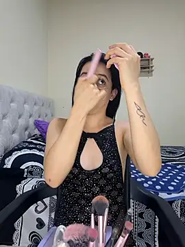 Snapshot of franchezkavegaaa chatting on November 3, 12:06 pm franchezkavegaaa online show from November 3, 12:06 pm