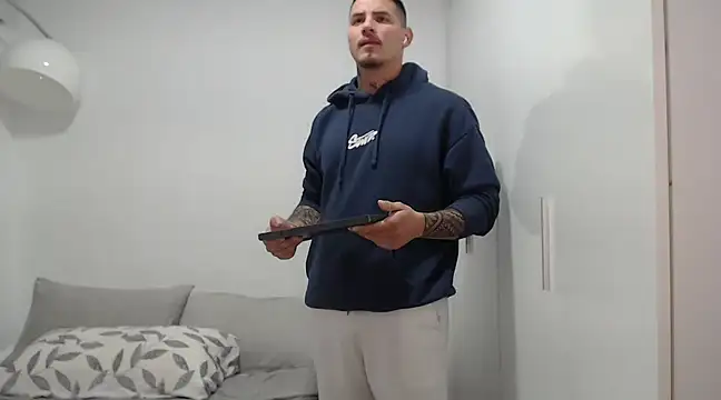 Snapshot of Geishastudios chatting on February 20, 9:11 am Geishastudios online show from February 20, 9:11 am