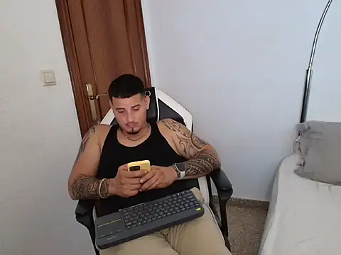 Snapshot of Geishastudios chatting on September 22, 9:33 am Geishastudios online show from September 22, 9:33 am