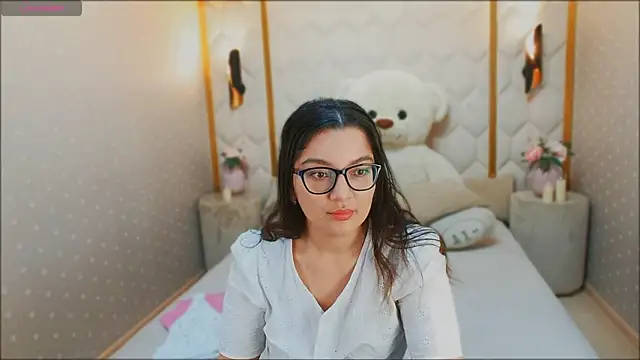 Snapshot of ZarifaBev chatting on December 26, 8:32 pm ZarifaBev online show from December 26, 8:32 pm