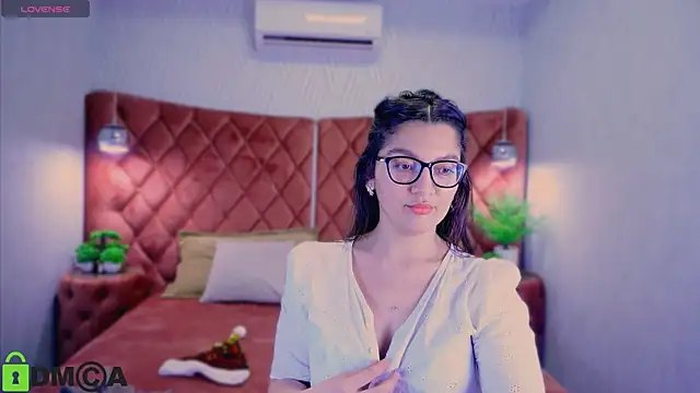 Snapshot of ZarifaBev chatting on December 29, 4:59 am ZarifaBev online show from December 29, 4:59 am