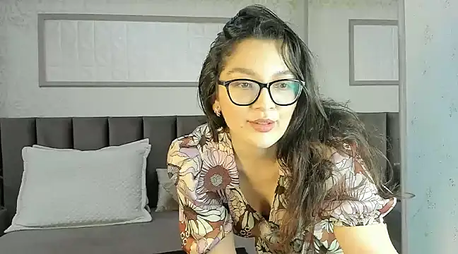 Snapshot of ZarifaBev chatting on January 9, 11:13 pm ZarifaBev online show from January 9, 11:13 pm