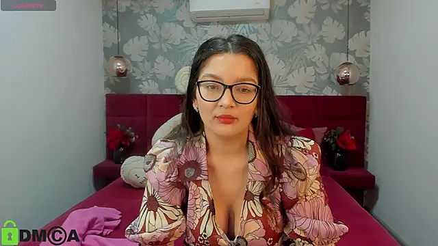 Snapshot of ZarifaBev chatting on January 28, 9:50 pm ZarifaBev online show from January 28, 9:50 pm