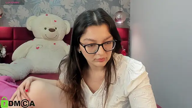 Snapshot of ZarifaBev chatting on February 13, 11:58 pm ZarifaBev online show from February 13, 11:58 pm